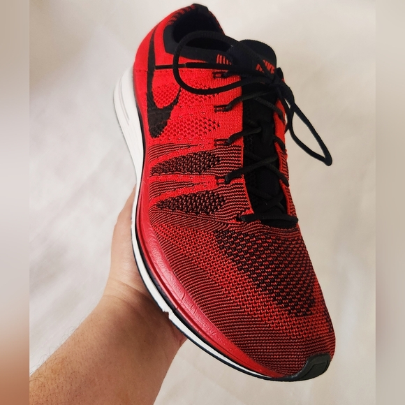 NIKE MENS FLYKNIT TRAINER UNIVERSITY RED AH8396-601 size 13 Men's sneakers shoes - Picture 1 of 16